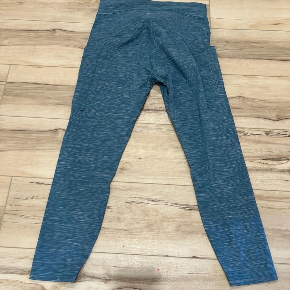 Lululemon Athletica Blue Leggings with Tapered Design
